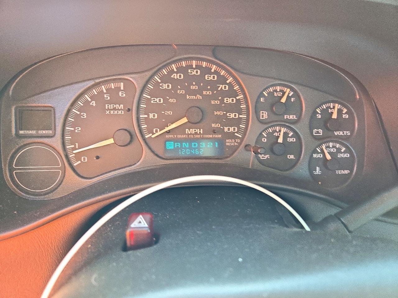 2002 CHEVROLET SILVERADO C1500 — Фото 9 из 12