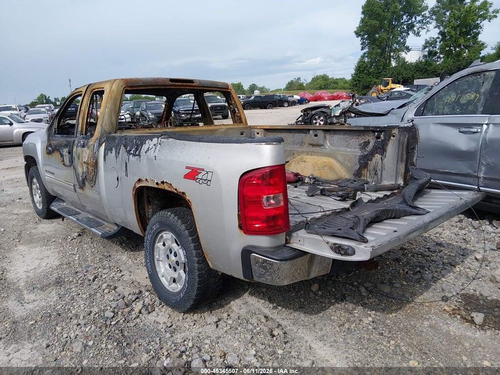1GCSKSE35AZ118169 2010 CHEVROLET SILVERADO photo no. 3