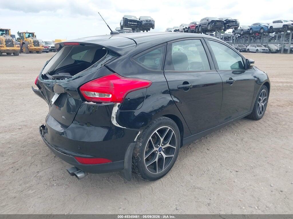 1FADP3M23HL307947 2017 FORD FOCUS photo no. 4
