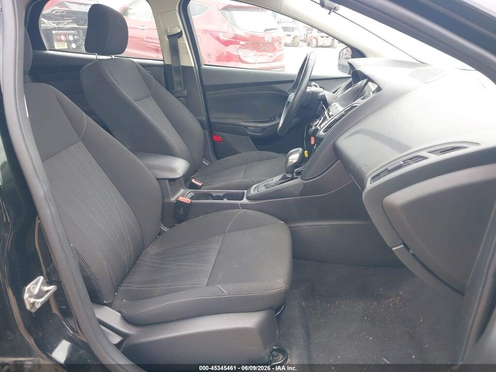 1FADP3M23HL307947 2017 FORD FOCUS photo no. 5