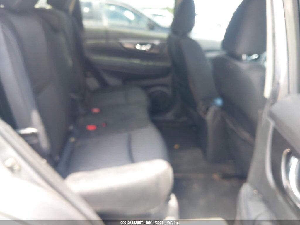 KNMAT2MT4JP524157 2018 NISSAN ROGUE photo no. 8