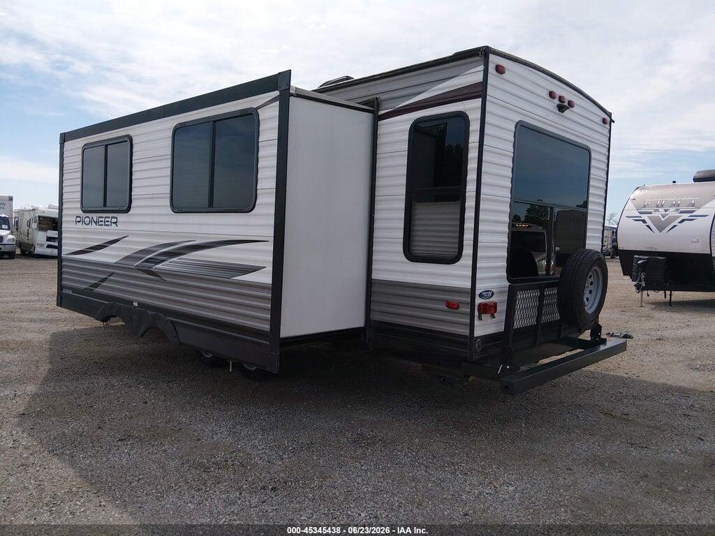 5SFPB3022LE425106 2020 HEARTLAND RV PIONEER photo no. 3