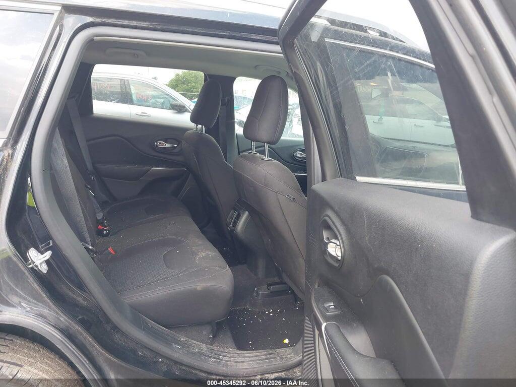 1C4PJMCB5KD351479 2019 JEEP CHEROKEE photo no. 8