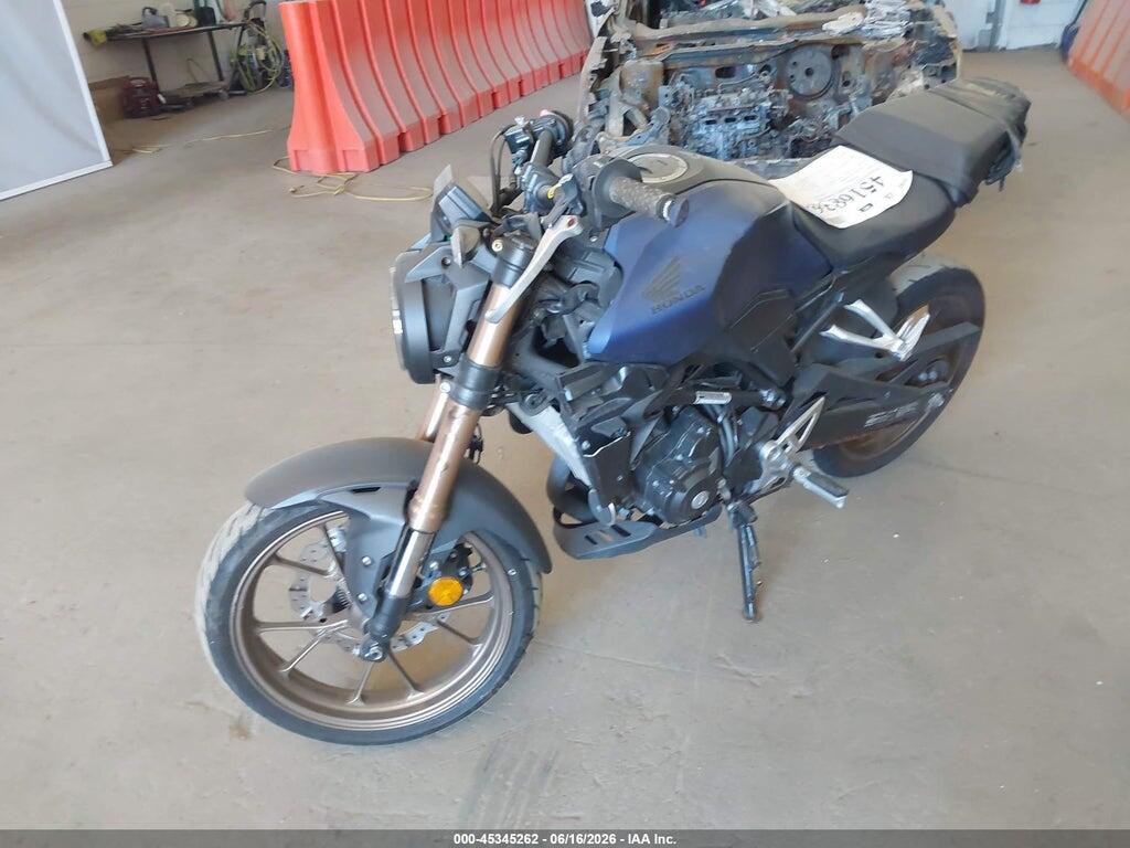 MLHNC5559L5000405 2020 HONDA CBF300 photo no. 1