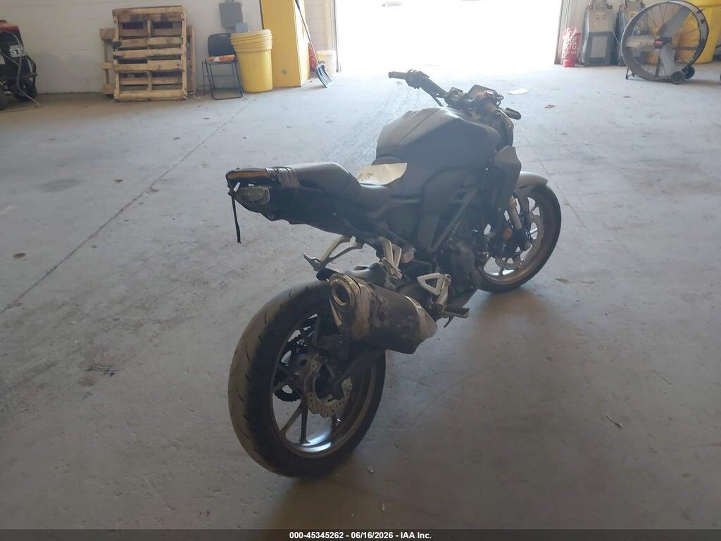 MLHNC5559L5000405 2020 HONDA CBF300 photo no. 3