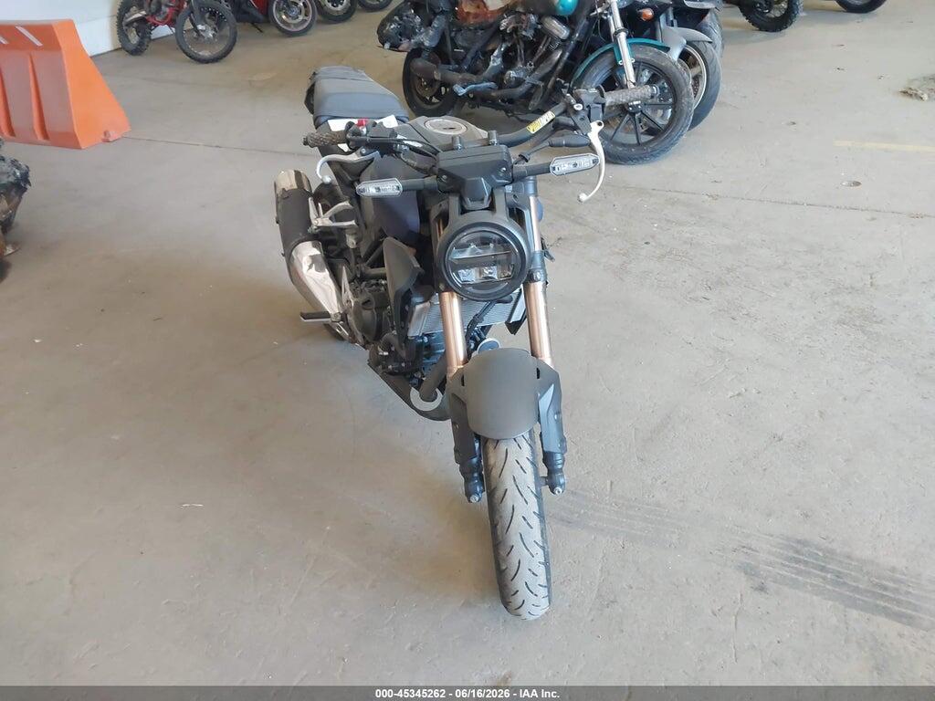 MLHNC5559L5000405 2020 HONDA CBF300 photo no. 5