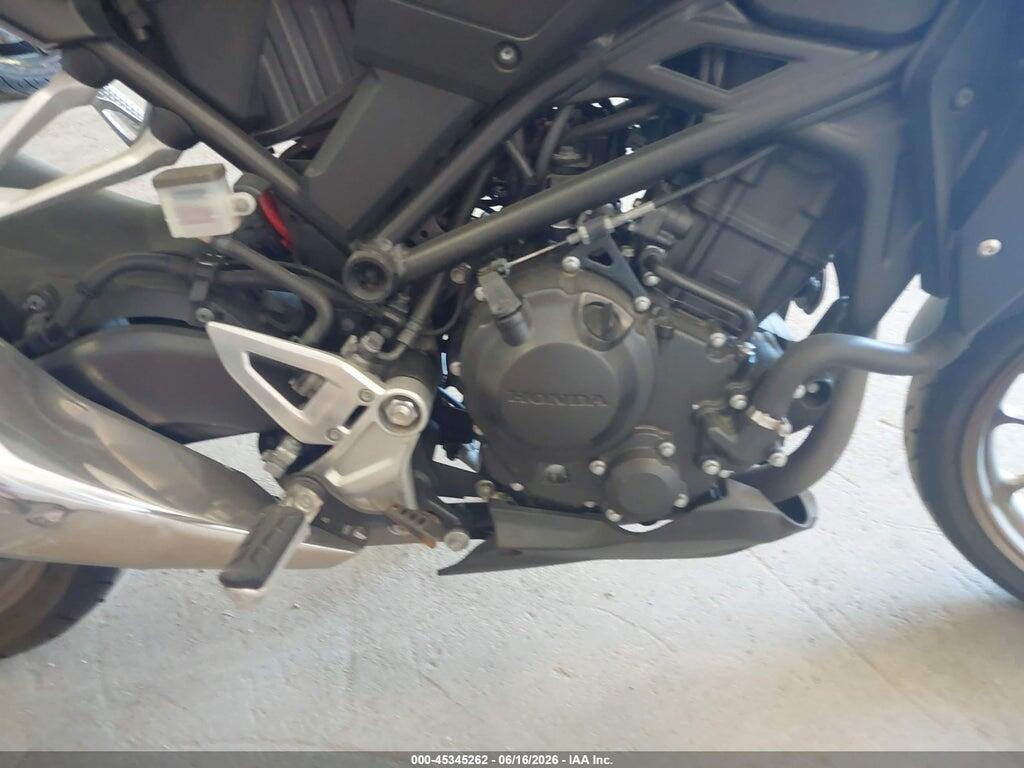 MLHNC5559L5000405 2020 HONDA CBF300 photo no. 9