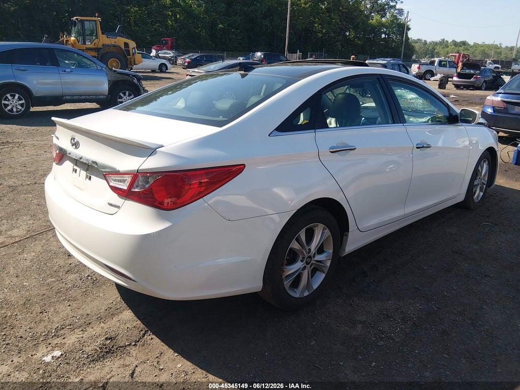 5NPEC4AC9DH610906 2013 HYUNDAI SONATA photo no. 4