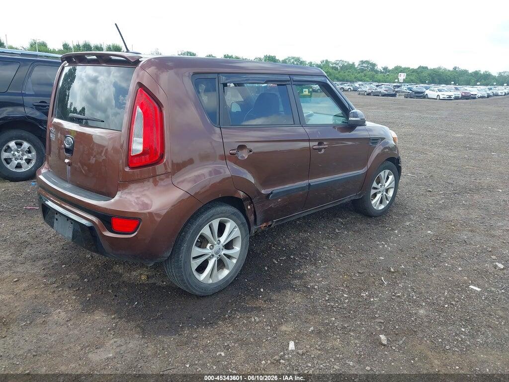 KNDJT2A62C7423698 2012 KIA SOUL photo no. 4