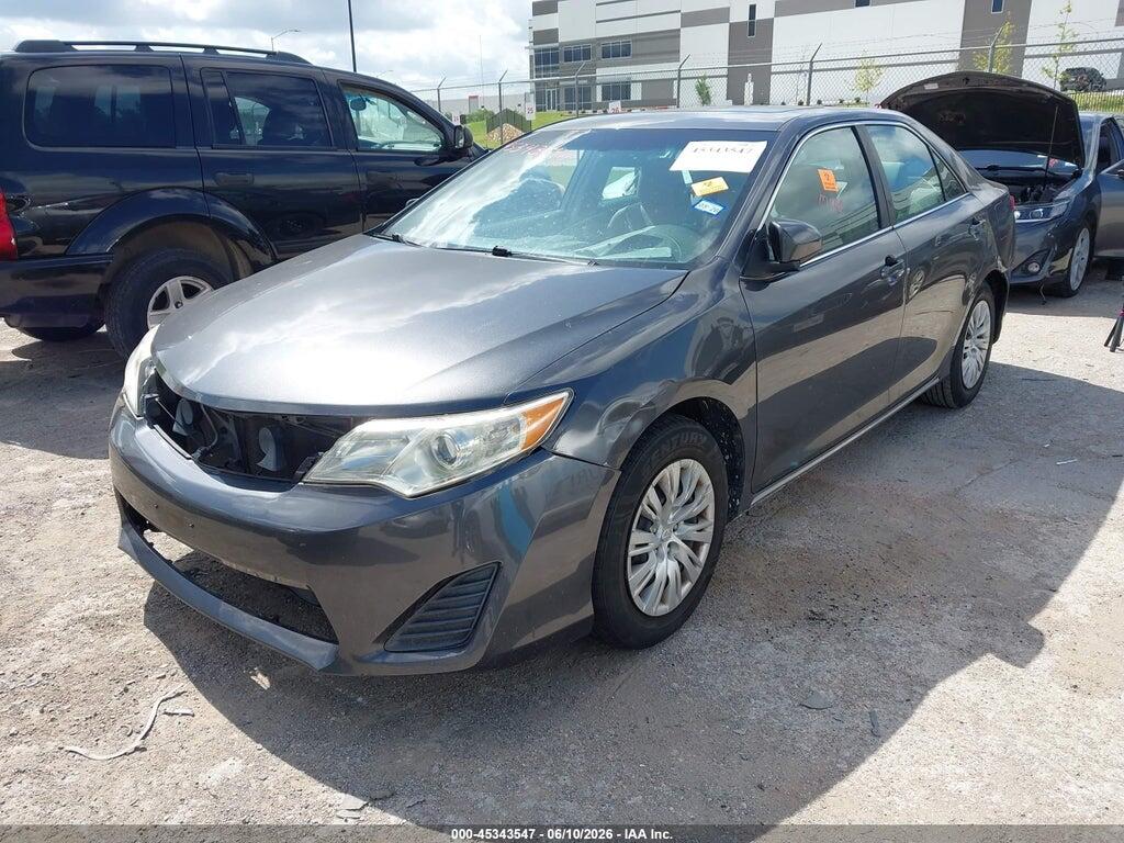 4T4BF1FK3ER395265 2014 TOYOTA CAMRY photo no. 2