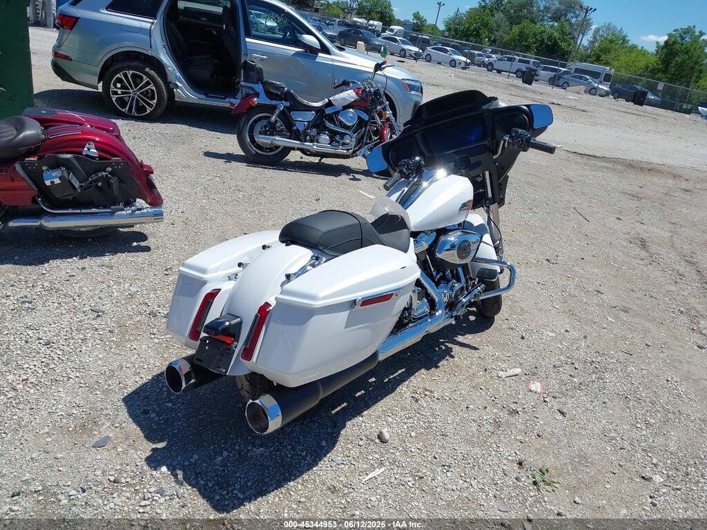 1HD1KB718RB638053 2024 HARLEY-DAVIDSON FLHX photo no. 4