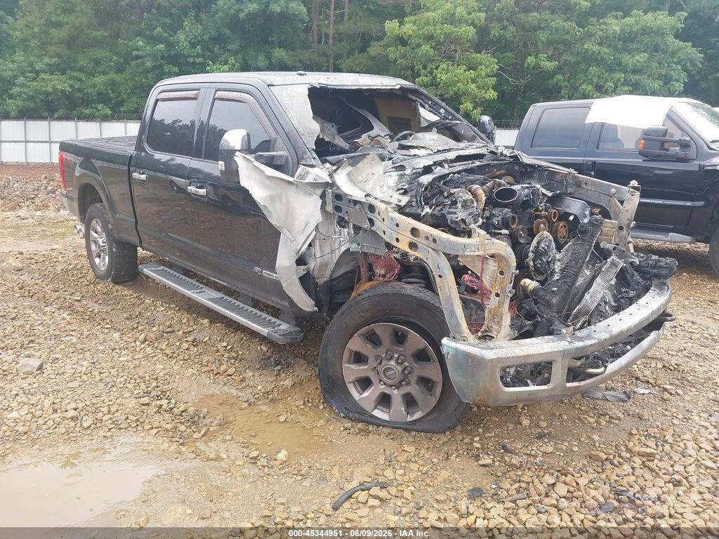 1FT7W2BT7HEF05645 2017 FORD F-250 photo no. 1