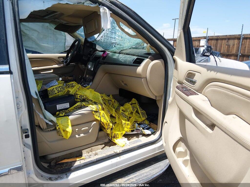 1GYS3BEF2BR111635 2011 CADILLAC ESCALADE photo no. 5