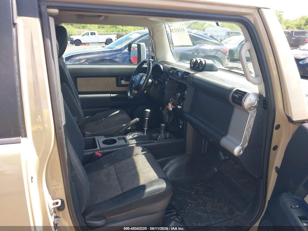 JTEBU4BF6EK187550 2014 TOYOTA FJ CRUISER photo no. 5