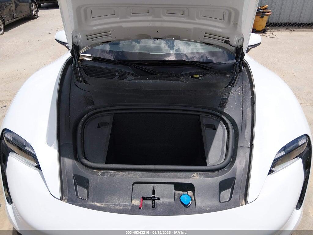 WP0AB2Y13PSA36760 2023 PORSCHE TAYCAN photo no. 10