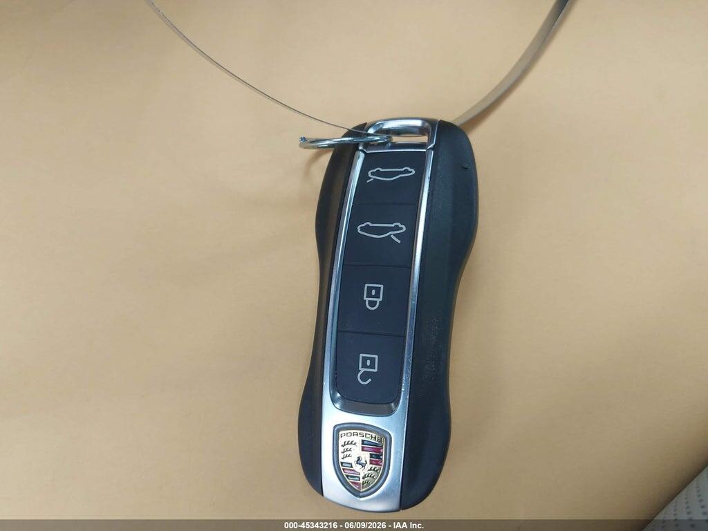 WP0AB2Y13PSA36760 2023 PORSCHE TAYCAN photo no. 11