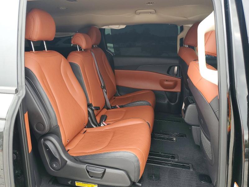 2026 KIA CARNIVAL EX — Фото 11 из 13