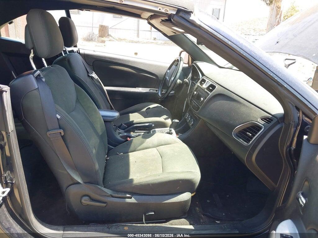 1C3BC2EB4BN530231 2011 CHRYSLER 200 photo no. 5