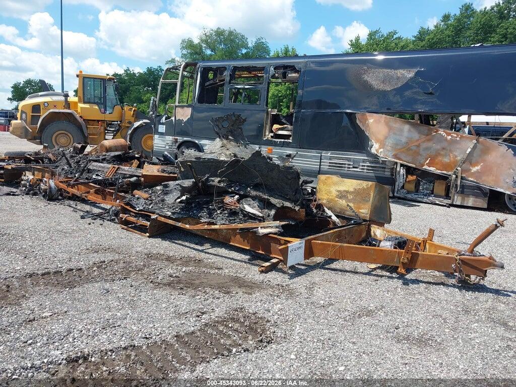 4X4TXLE28HF162045 2017 FOREST RIV XLR HYPER photo no. 1