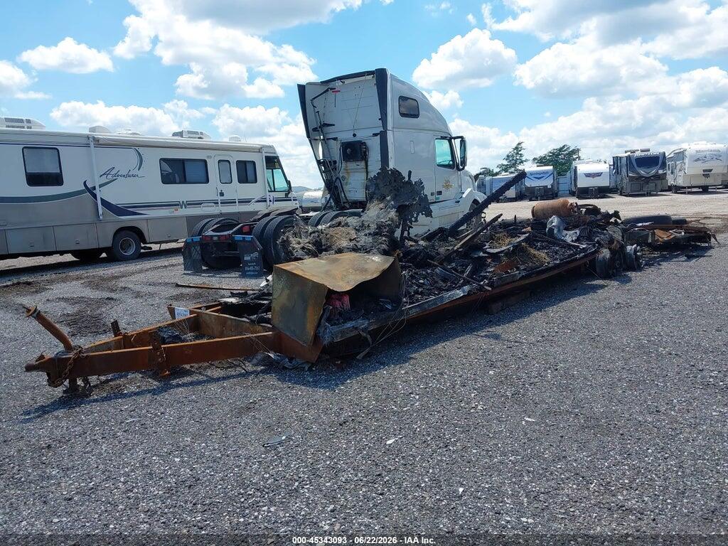 4X4TXLE28HF162045 2017 FOREST RIV XLR HYPER photo no. 2