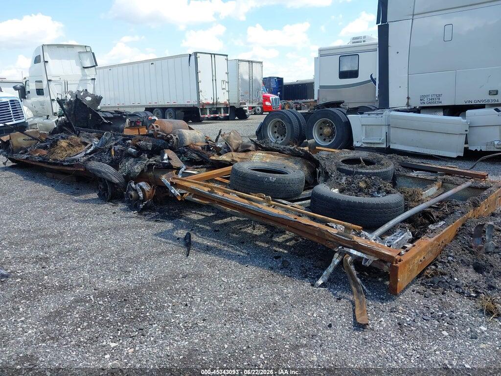 4X4TXLE28HF162045 2017 FOREST RIV XLR HYPER photo no. 3