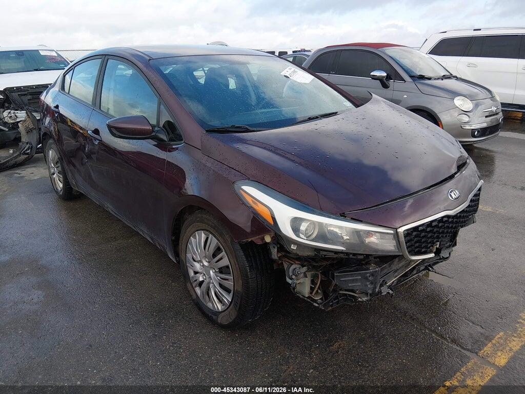 3KPFL4A76HE061229 2017 KIA FORTE photo no. 1