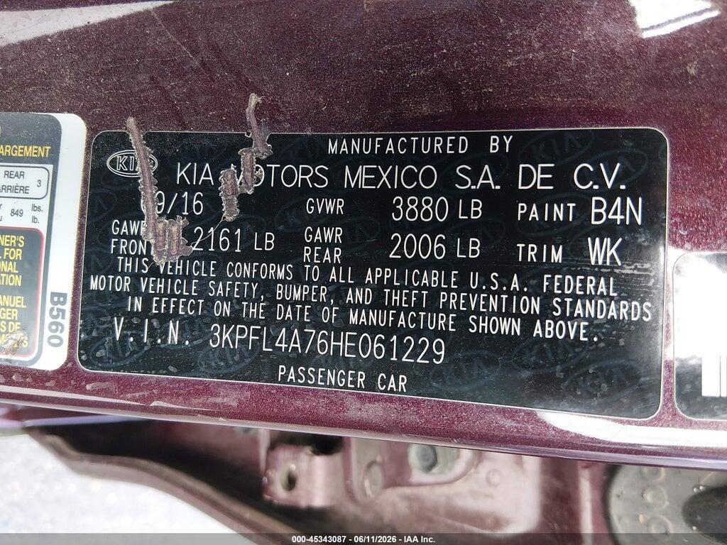 3KPFL4A76HE061229 2017 KIA FORTE photo no. 9