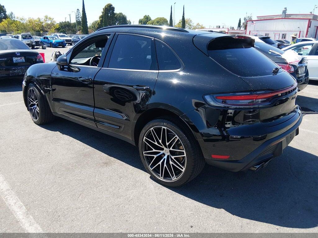 WP1AA2A58PLB16982 2023 PORSCHE MACAN photo no. 3