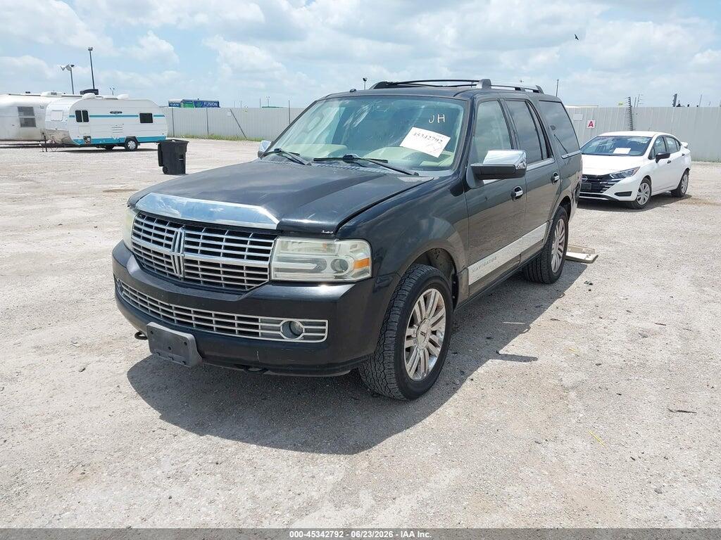 5LMFU27508LJ04745 2008 LINCOLN NAVIGATOR photo no. 2