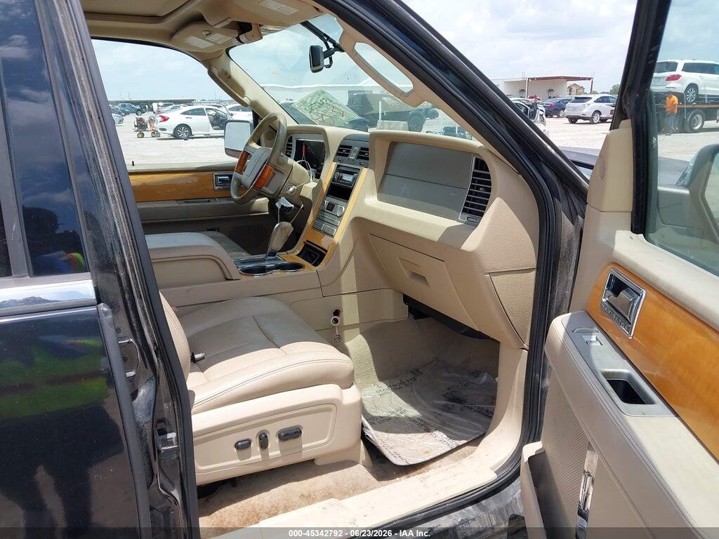 5LMFU27508LJ04745 2008 LINCOLN NAVIGATOR photo no. 5