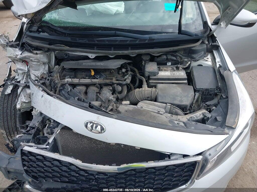 3KPFK4A76JE219223 2018 KIA FORTE photo no. 10