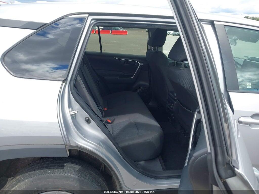 2T3F1RFV2NC279910 2022 TOYOTA RAV4 photo no. 8