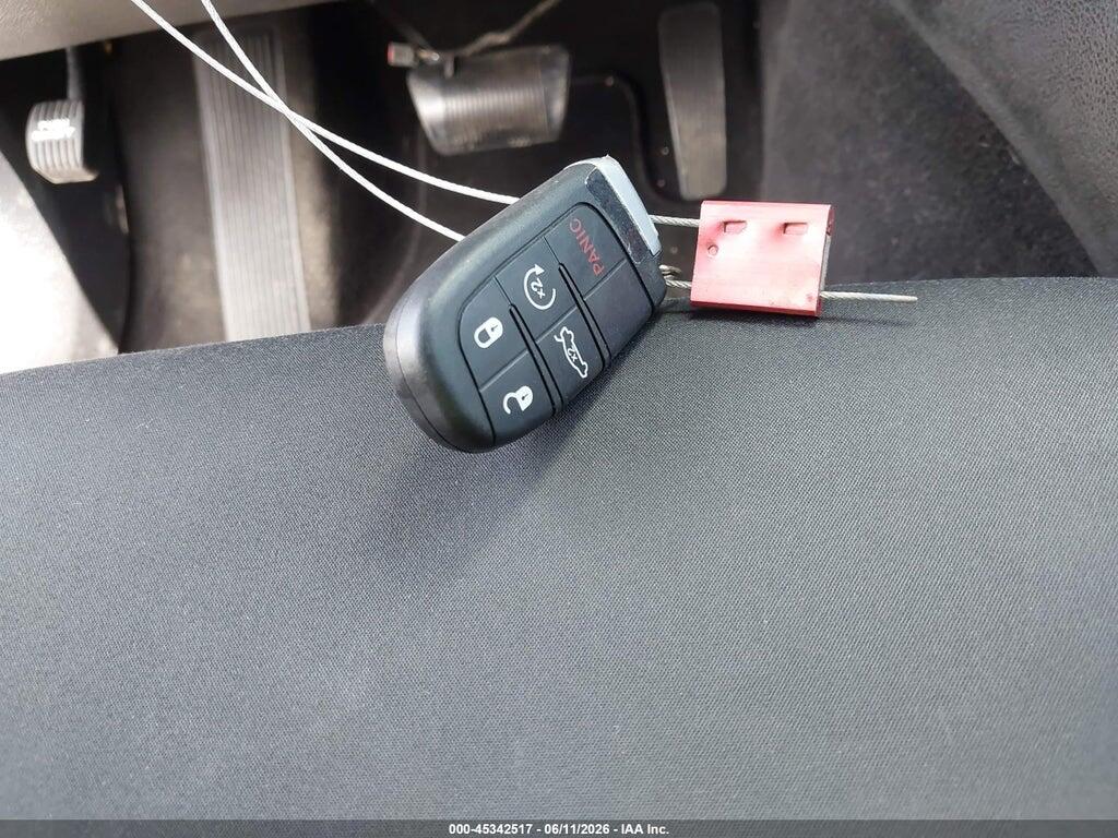 2C3CCAAG8KH676771 2019 CHRYSLER 300 photo no. 11