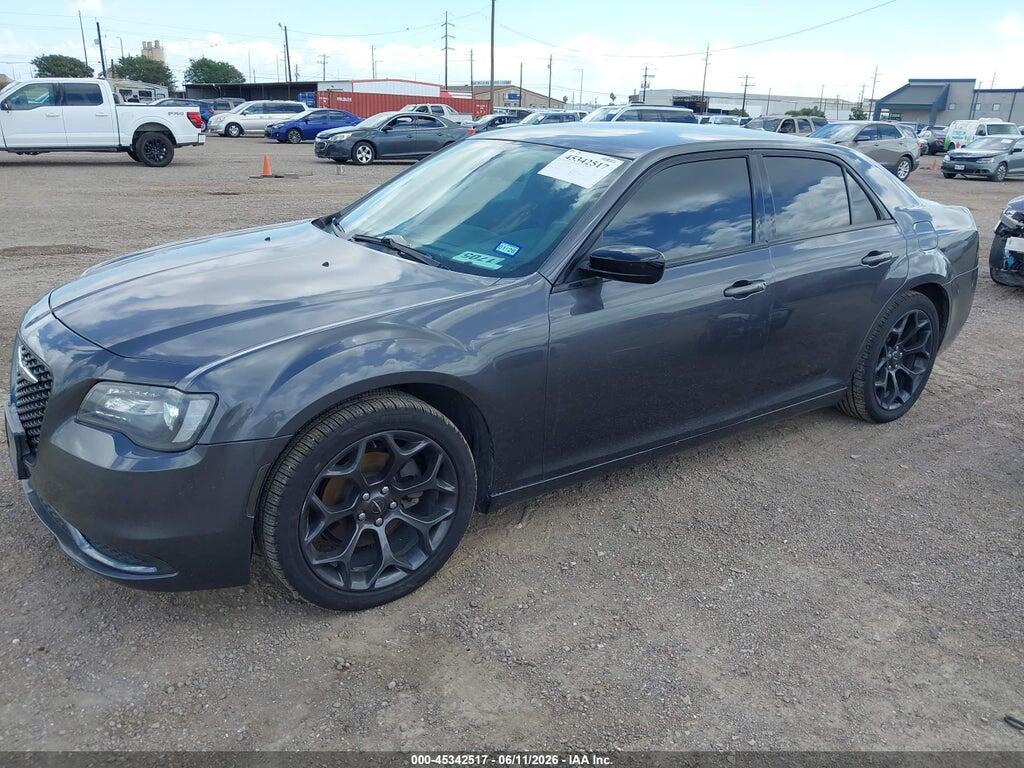 2C3CCAAG8KH676771 2019 CHRYSLER 300 photo no. 2