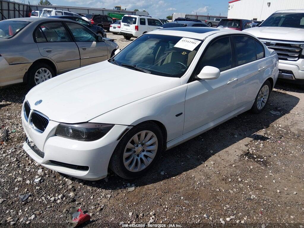 WBAPH77589NL82888 2009 BMW 328I photo no. 2