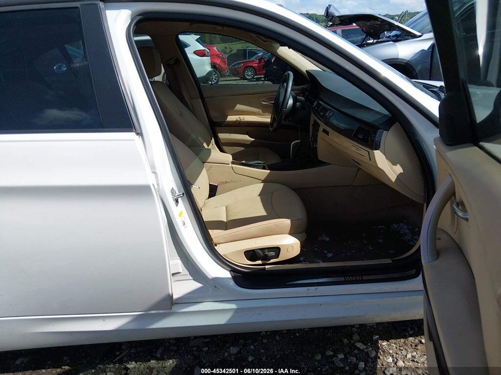 WBAPH77589NL82888 2009 BMW 328I photo no. 5