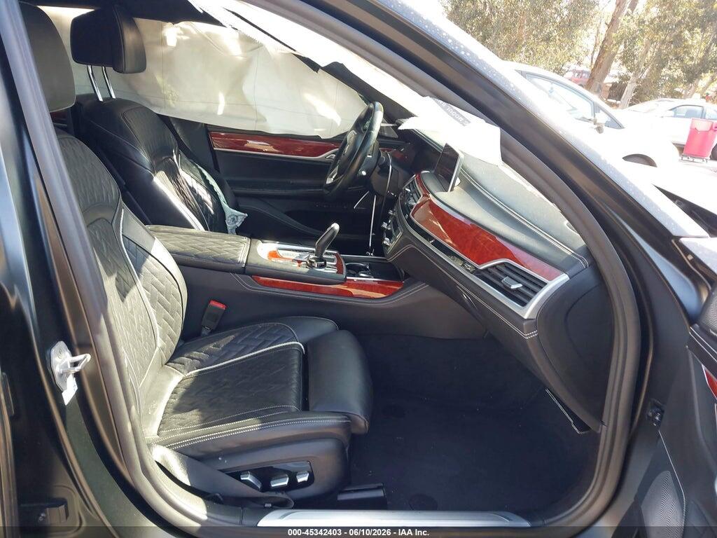 WBA7U2C12LCD08308 2020 BMW ALPINA B7 photo no. 5