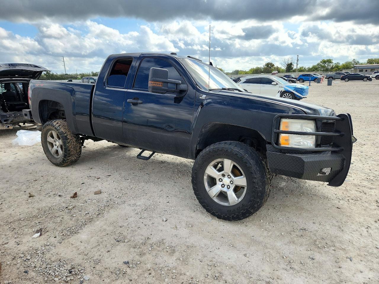 2013 CHEVROLET SILVERADO K1500 LT — Фото 4 из 12