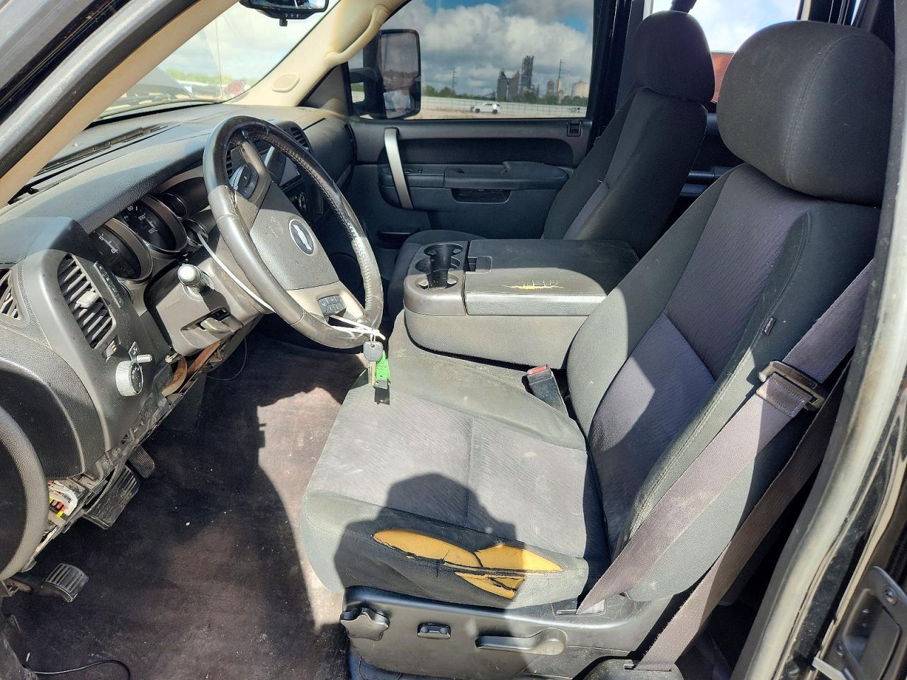 2013 CHEVROLET SILVERADO K1500 LT — Фото 7 из 12