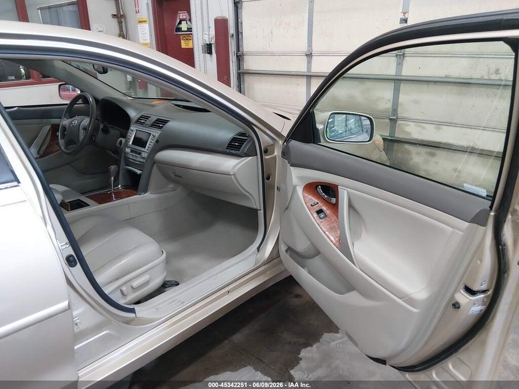4T1BB3EK0BU139714 2011 TOYOTA CAMRY HYBRID photo no. 5