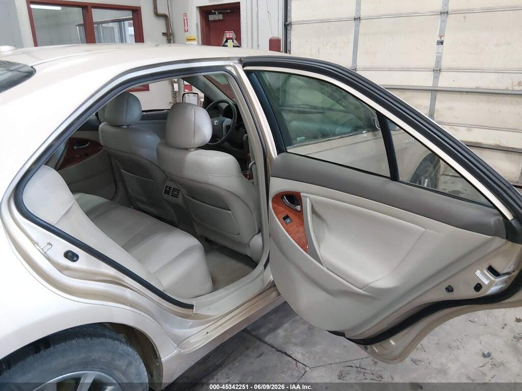 4T1BB3EK0BU139714 2011 TOYOTA CAMRY HYBRID photo no. 8