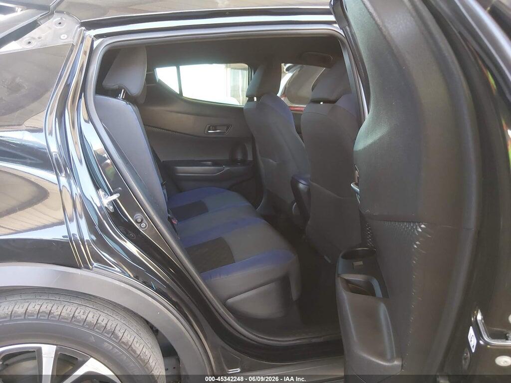 NMTKHMBXXNR143589 2022 TOYOTA C-HR photo no. 8