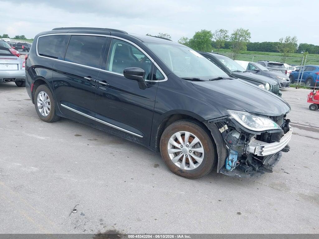 2C4RC1BG3HR598732 2017 CHRYSLER PACIFICA photo no. 1