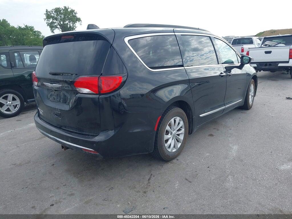 2C4RC1BG3HR598732 2017 CHRYSLER PACIFICA photo no. 4