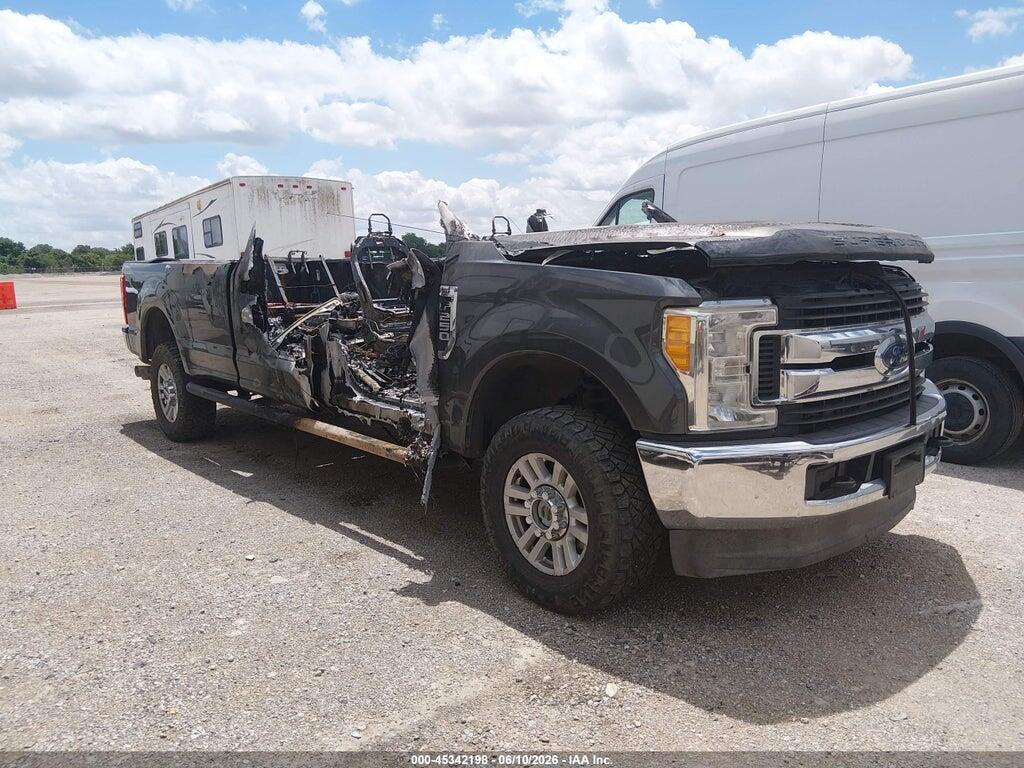 1FT7W2BT0HED19638 2017 FORD F-250 photo no. 1
