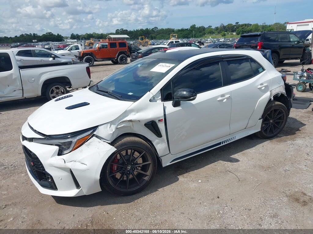JTNABAAE5RA014008 2024 TOYOTA GR COROLLA photo no. 2