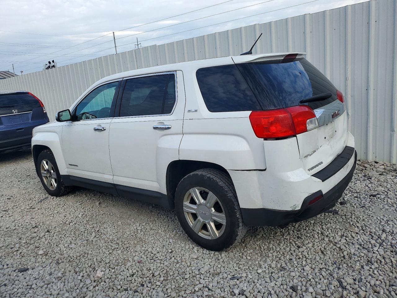 2014 GMC TERRAIN SLE — Фото 2 из 13