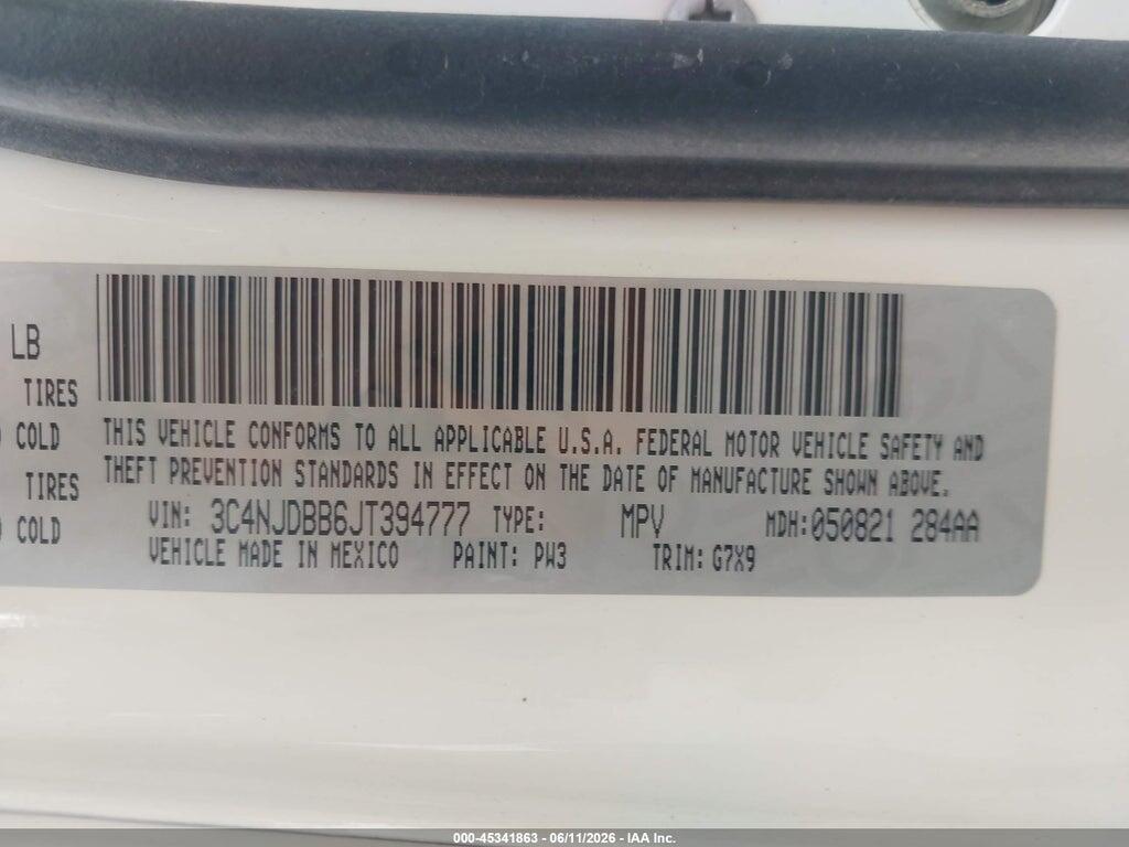 3C4NJDBB6JT394777 2018 JEEP COMPASS photo no. 9