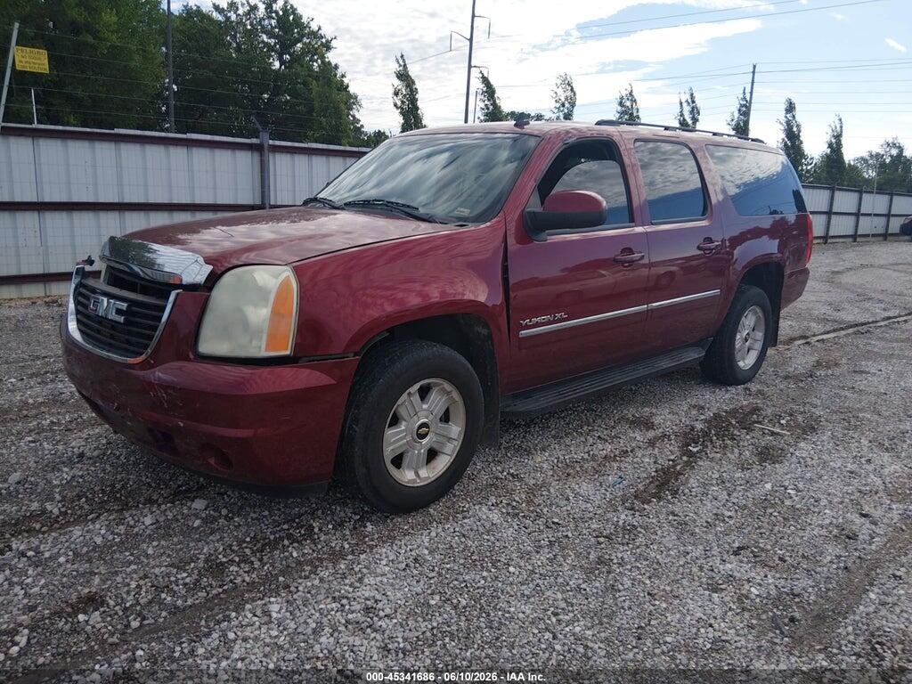 1GKS2HE33BR210342 2011 GMC YUKON XL 1500 photo no. 2