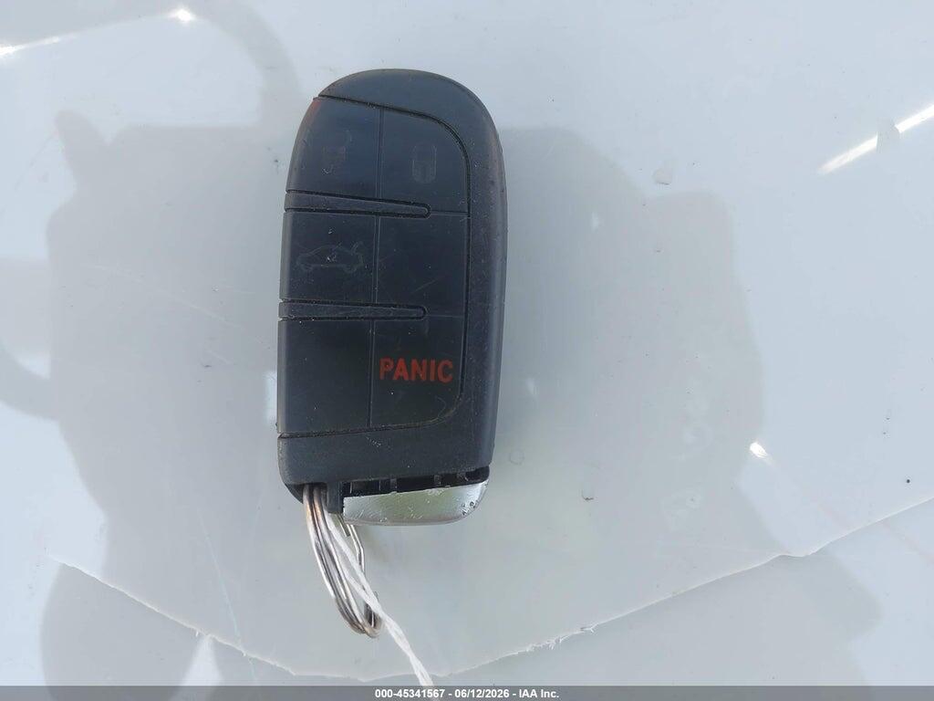 1C3CCCAB9GN104011 2016 CHRYSLER 200 photo no. 11